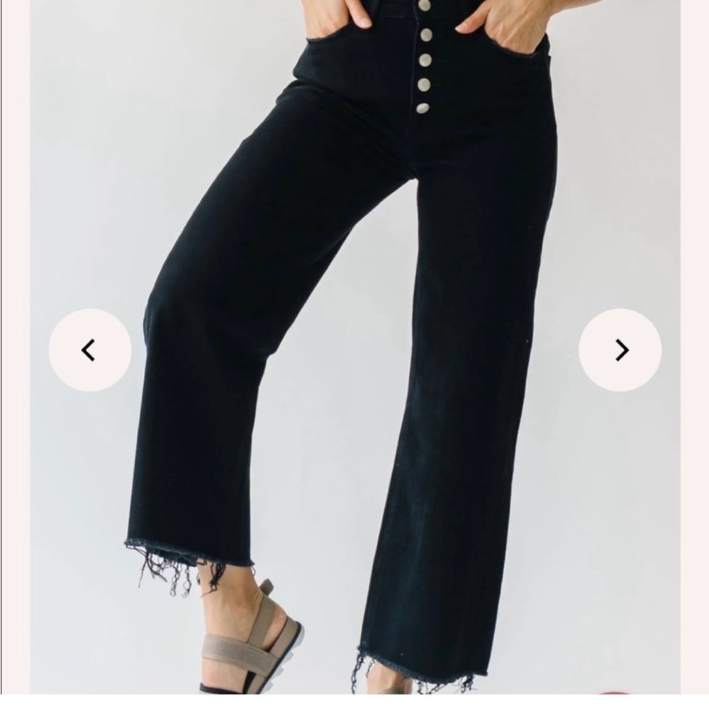 TNR High-Waist Cropped  Black Button-Front Wide Leg Jeans